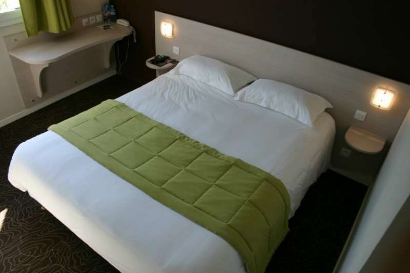 Brit Hotel Saint-Meen-Le-Grand En Broceliande Bilik gambar