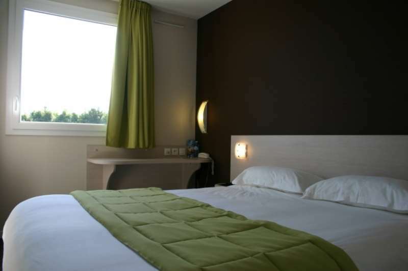 Brit Hotel Saint-Meen-Le-Grand En Broceliande Bilik gambar